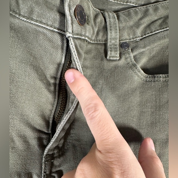 Talbots Heritage Ankle Straight Olive Green Denim Pants Size 6 Womens - Picture 4 of 9